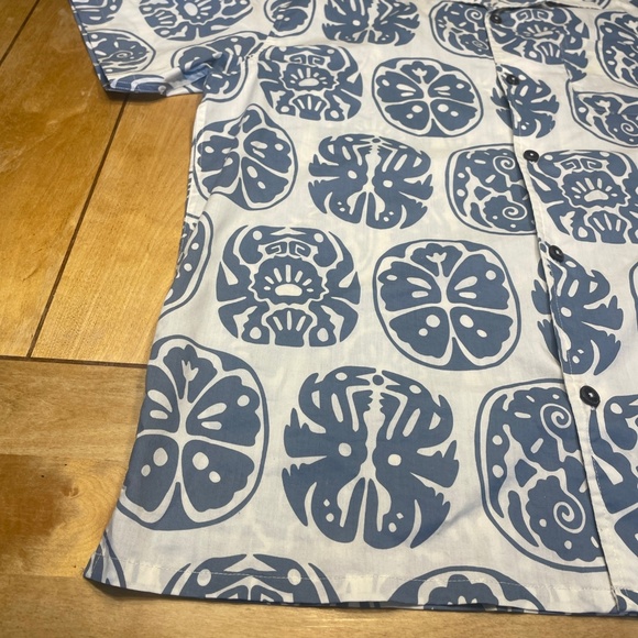 Howler Brothers Monoloha “Bone Idols” Button Up Shirt Size Large - Picture 2 of 16